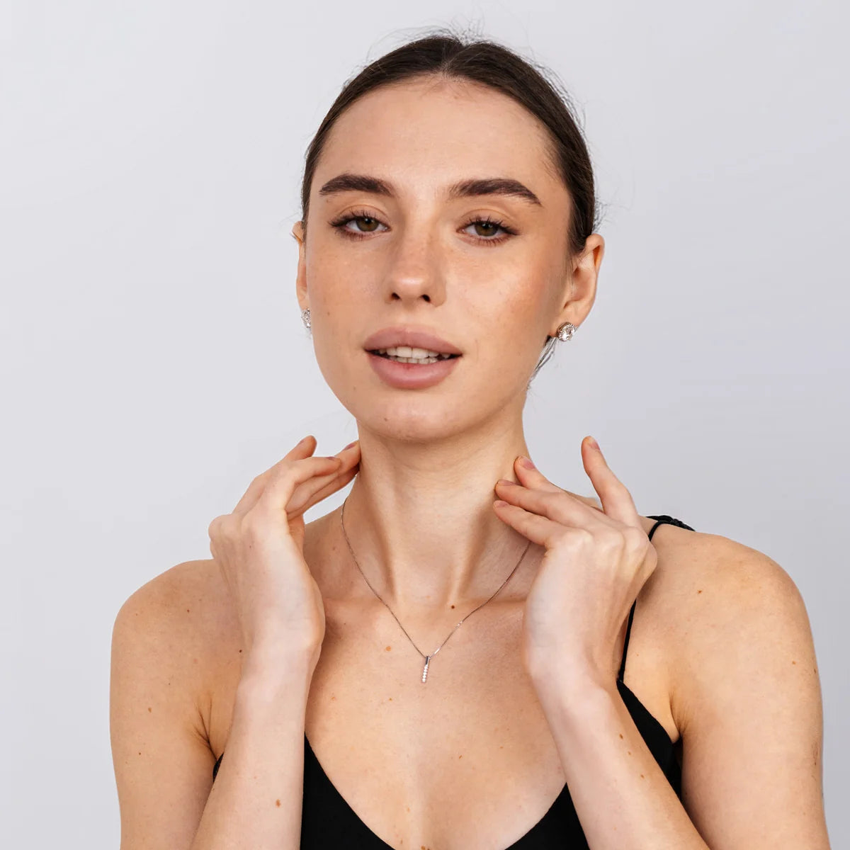 Mira Necklace