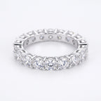 Valletro eternity ring in silver color, front detail