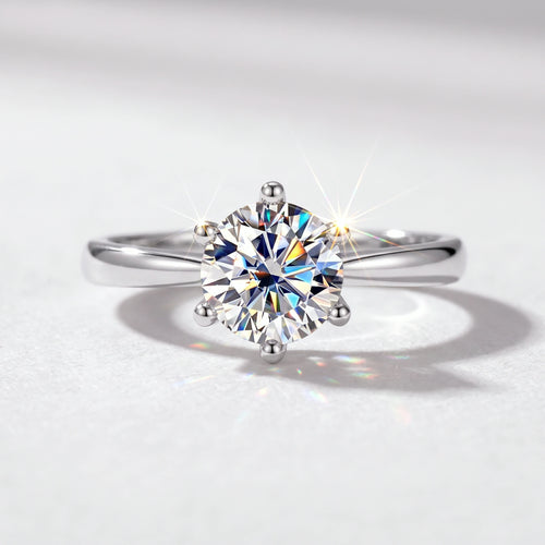 Valletro Classic Moissanite Solitaire Ring, silver color, main product view